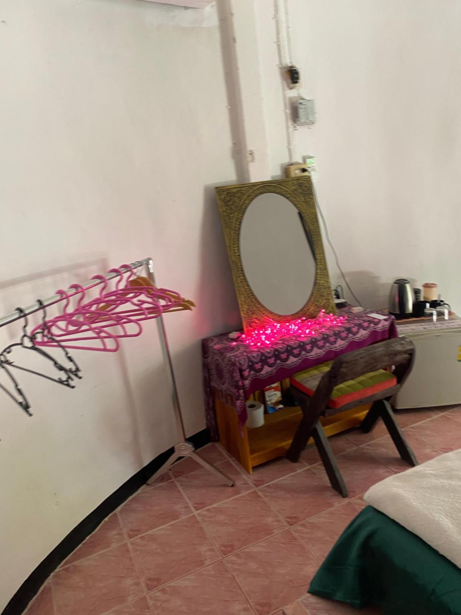 Hutofhappiness Apartment Thongsala Ngoại thất bức ảnh